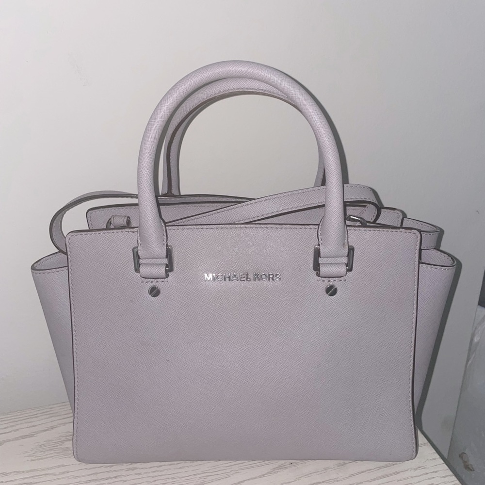 Michael Kors crossbody leather bag